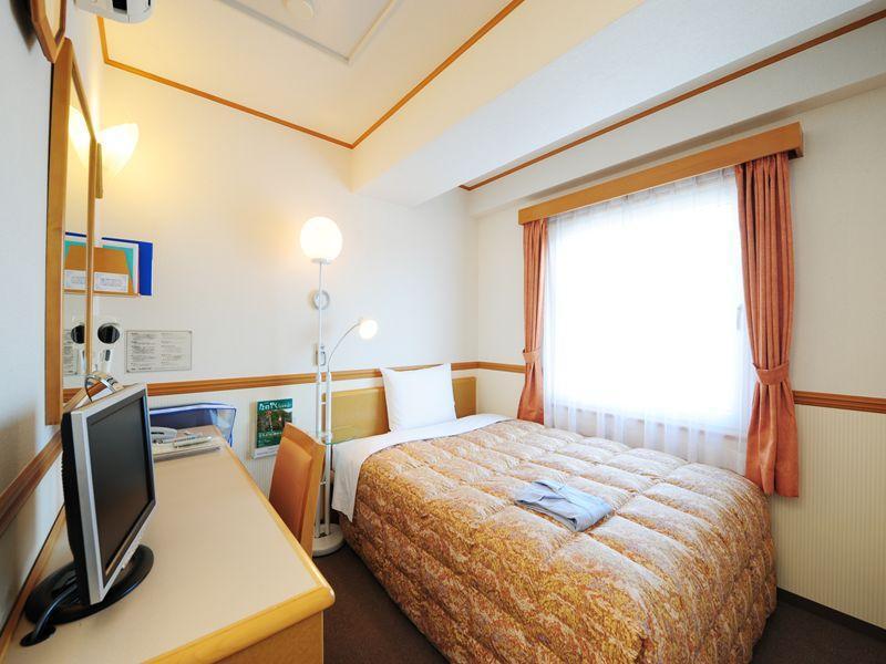 Toyoko Inn Okayama Eki Nishi Guchi Hiroba ภายนอก รูปภาพ