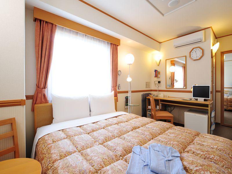 Toyoko Inn Okayama Eki Nishi Guchi Hiroba ภายนอก รูปภาพ